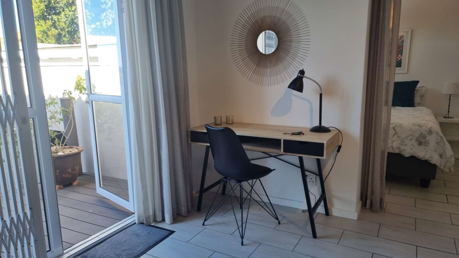 To Let 1 Bedroom Property for Rent in Gardens Western Cape